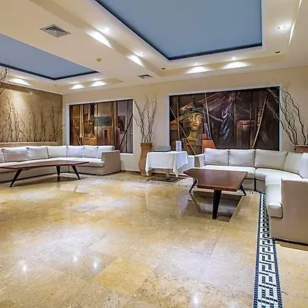 Alexandros Palace فندق أمولياني